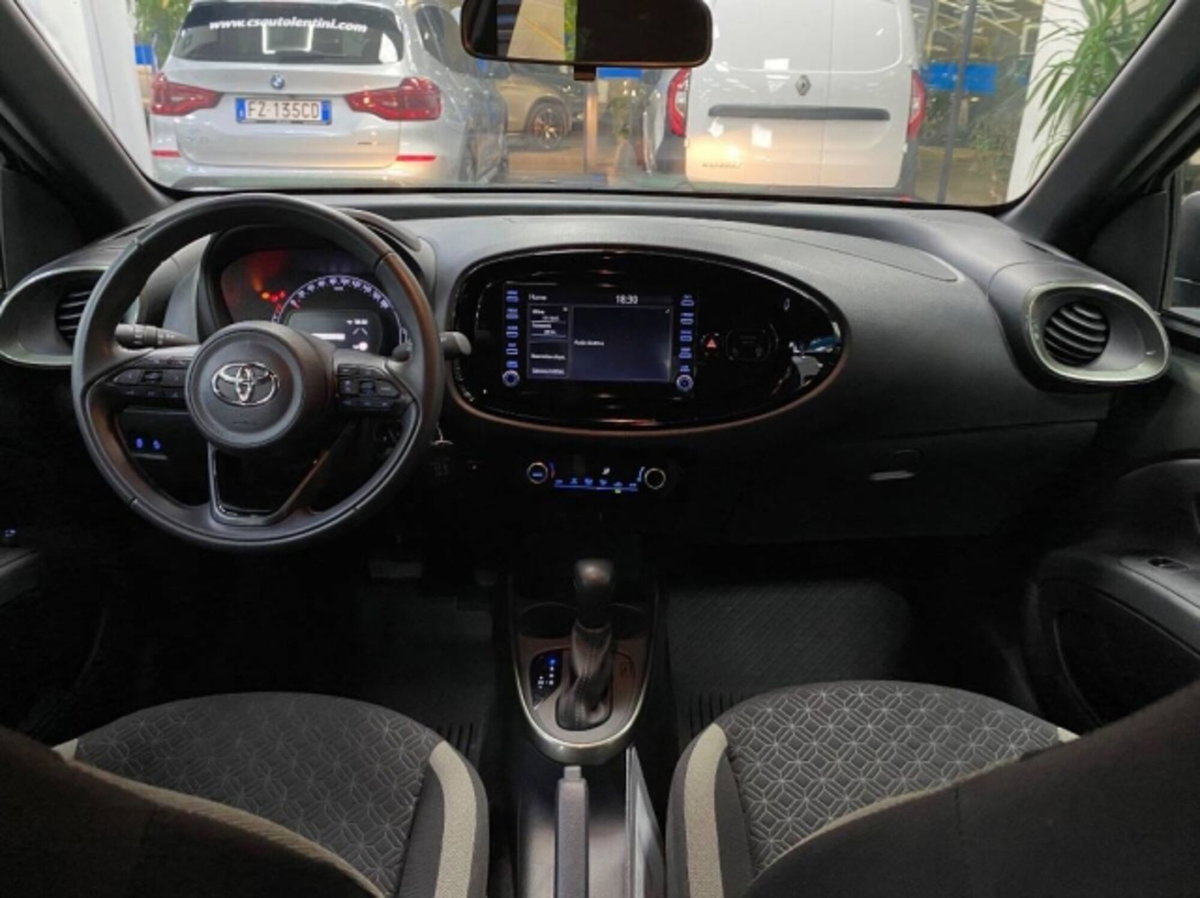 Toyota Aygo X 1.0 Trend 72cv (13)