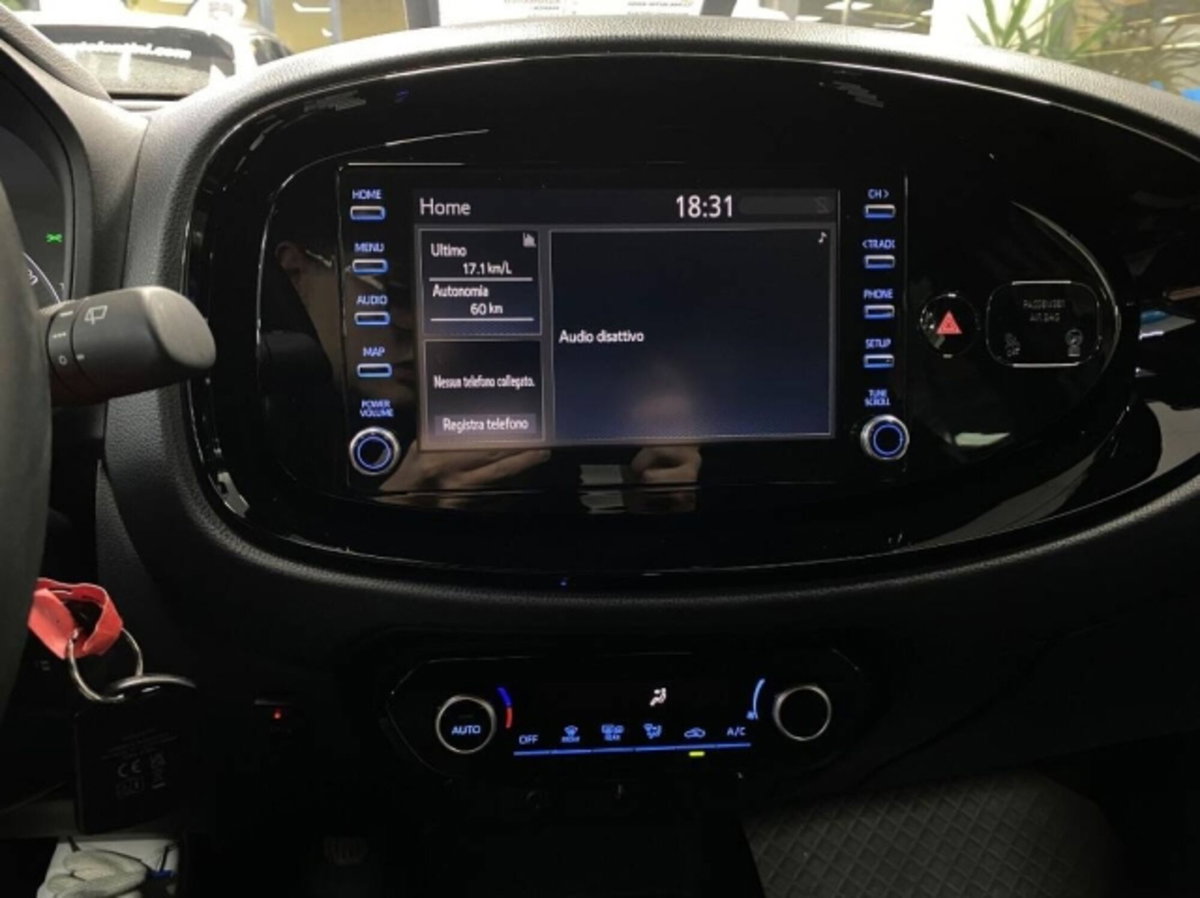 Toyota Aygo X 1.0 Trend 72cv (16)