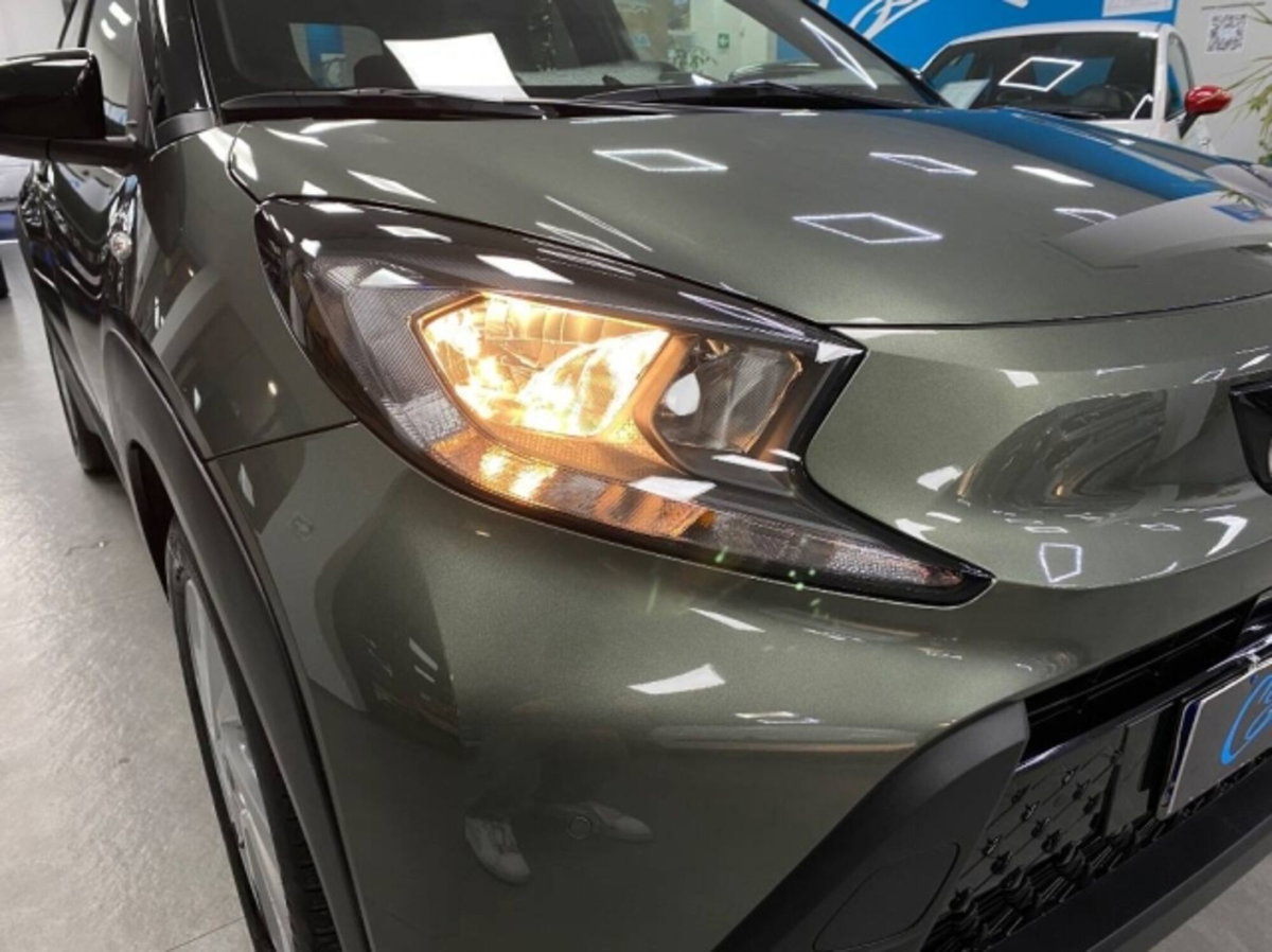 Toyota Aygo X 1.0 Trend 72cv (8)