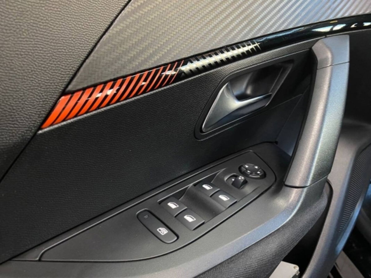 Peugeot 2008 100 Active (10)