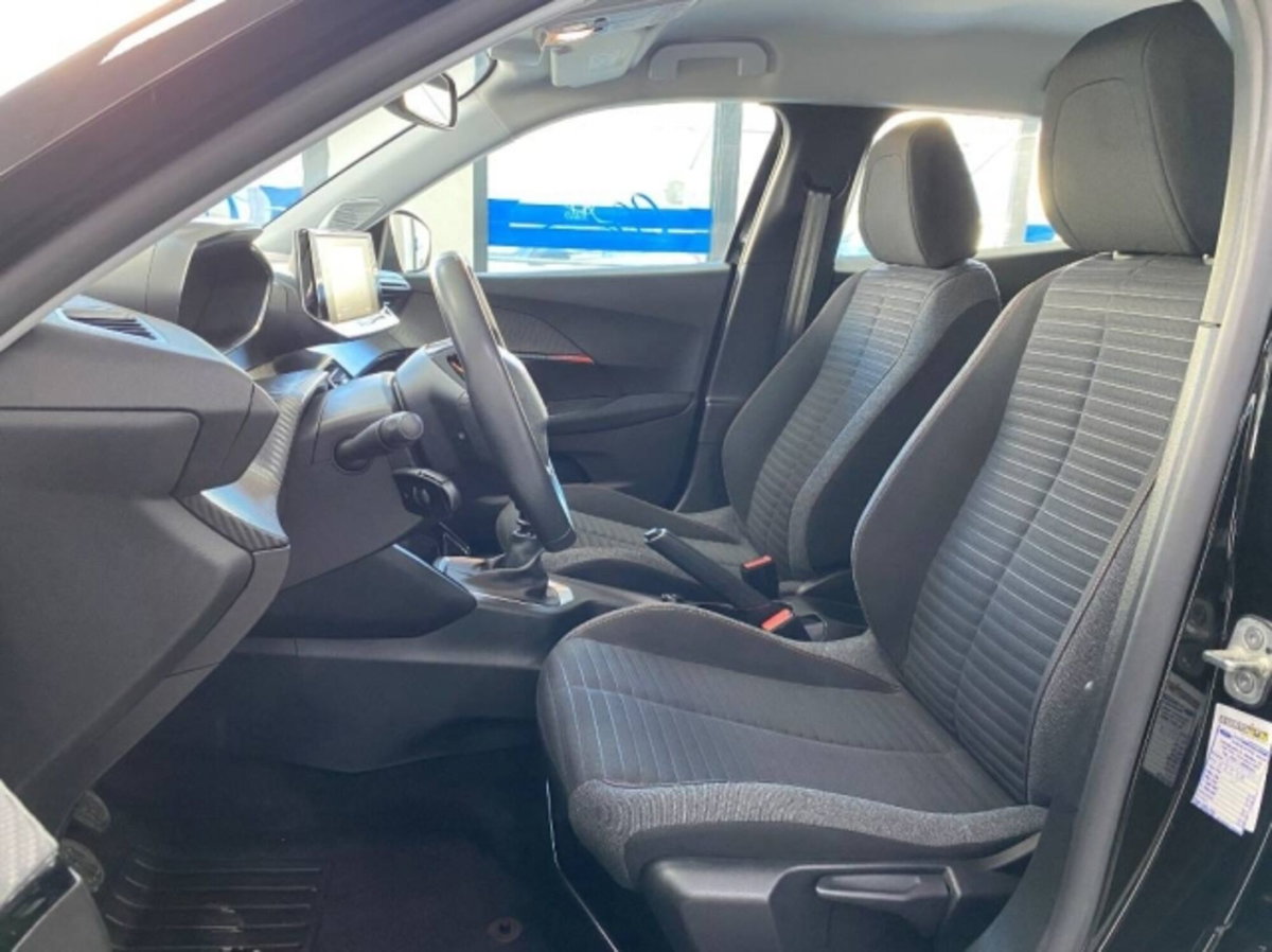 Peugeot 2008 100 Active (11)