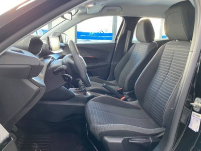 Peugeot 2008 100 Active (11)