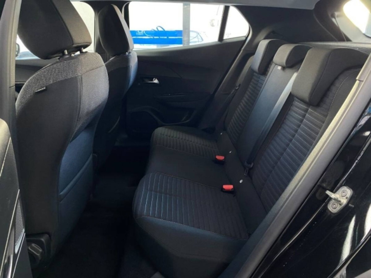 Peugeot 2008 100 Active (12)