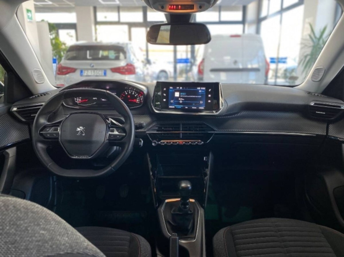 Peugeot 2008 100 Active (13)