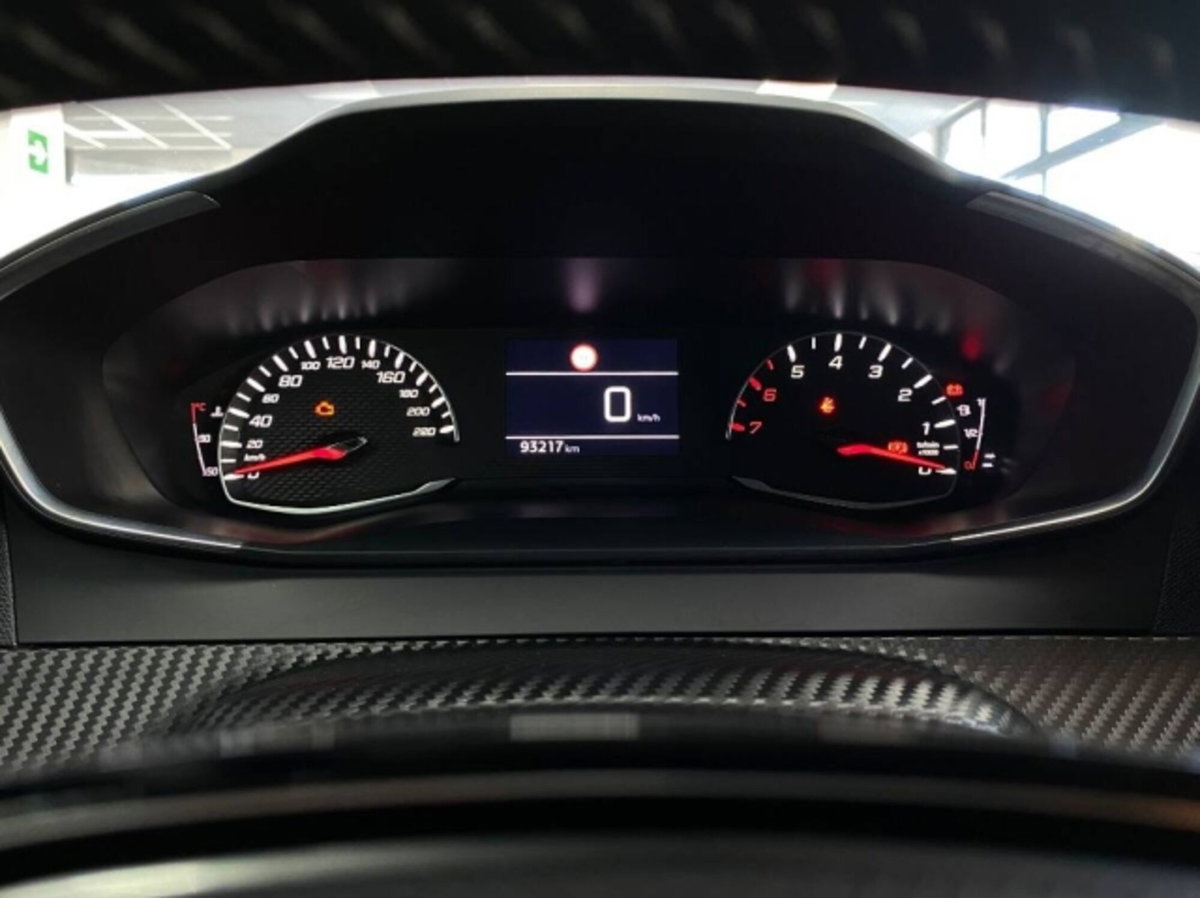 Peugeot 2008 100 Active (15)
