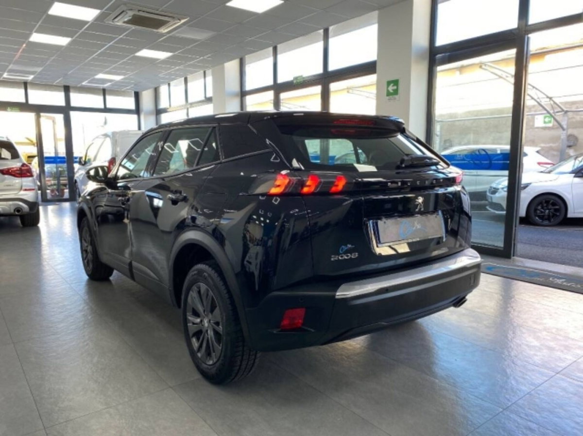 Peugeot 2008 100 Active (4)