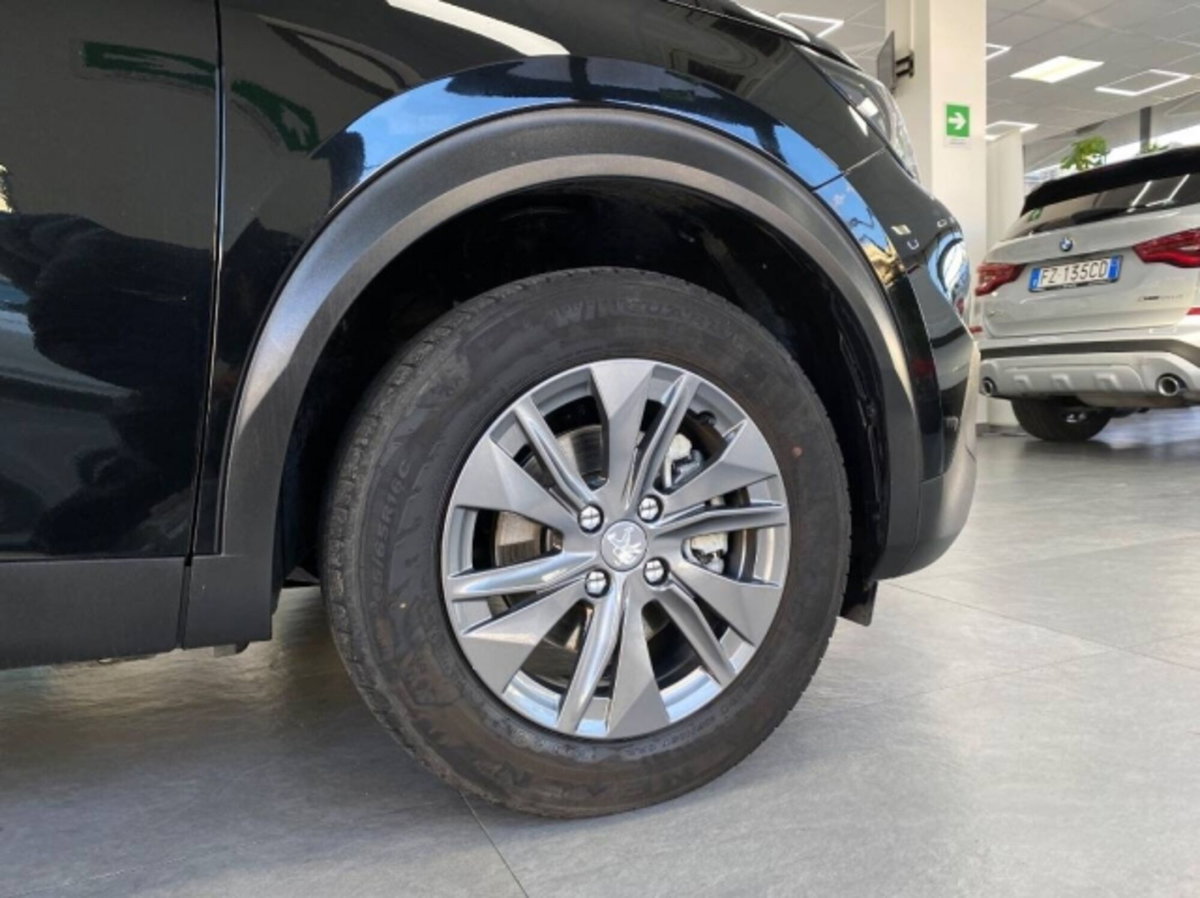 Peugeot 2008 100 Active (6)
