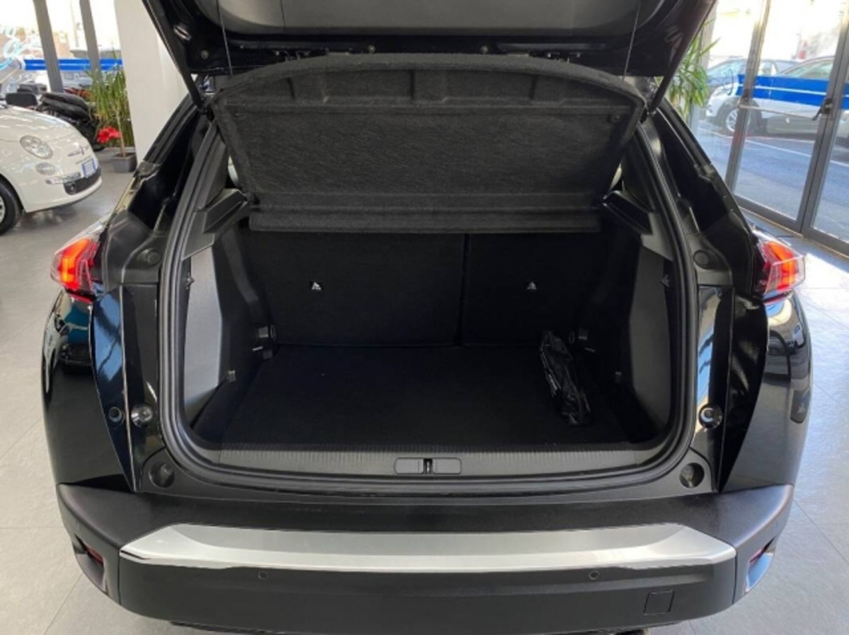Peugeot 2008 100 Active (9)