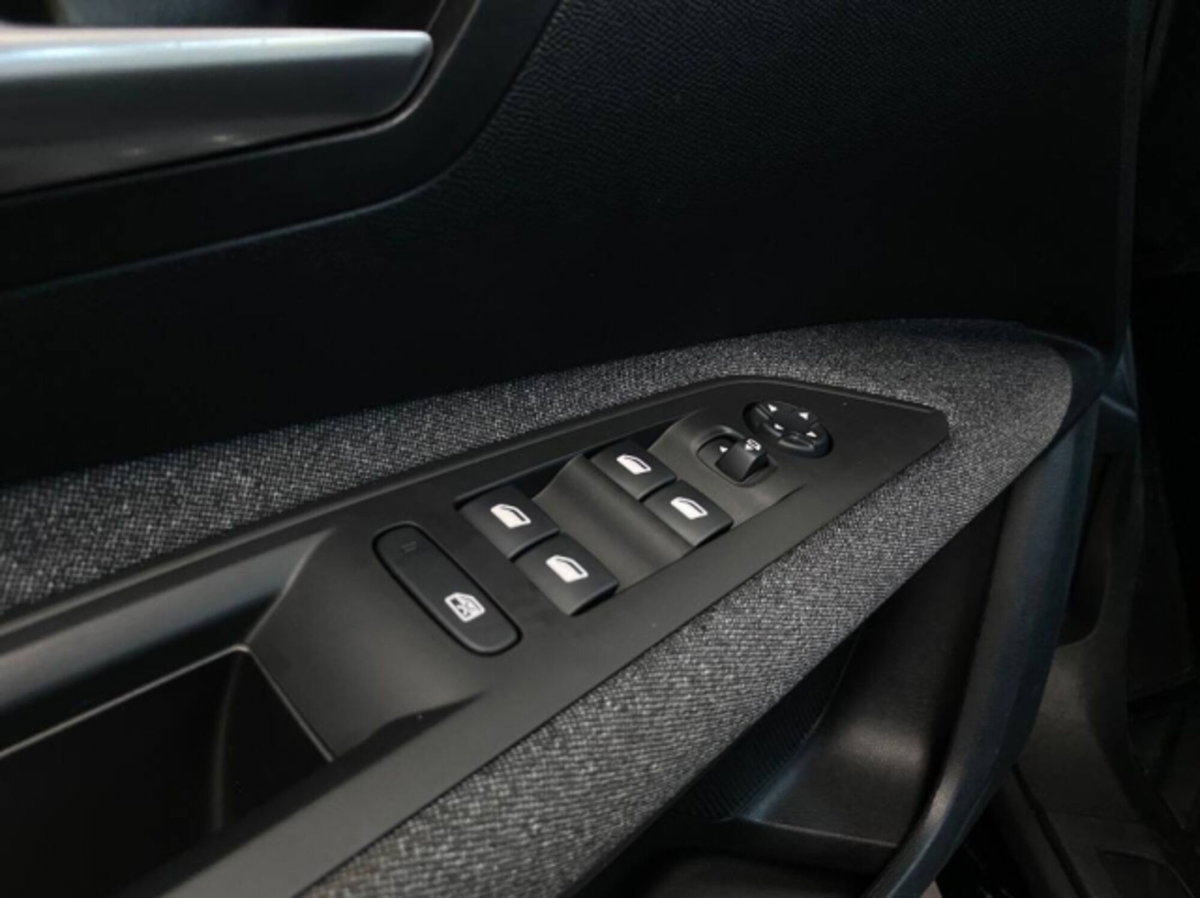 Peugeot 3008 BlueHDi 130 S&S EAT8 Active Business (10)