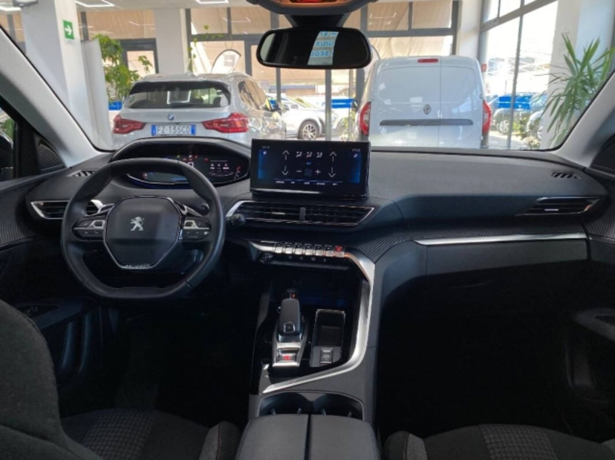 Peugeot 3008 BlueHDi 130 S&S EAT8 Active Business (14)