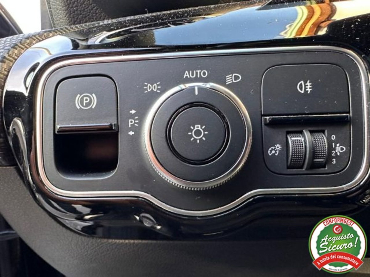 Mercedes-Benz Classe A 180 Executive (11)