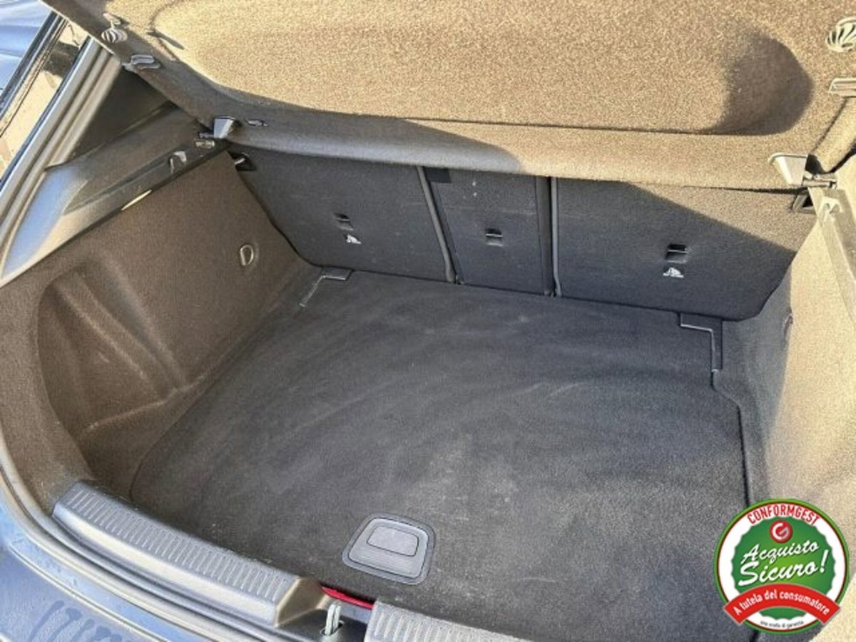 Mercedes-Benz Classe A 180 Executive (15)