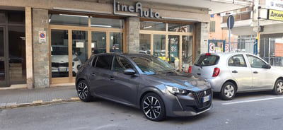 Peugeot 208 PureTech 100 Stop&Start EAT8 5 porte Allure Navi Pack usata
