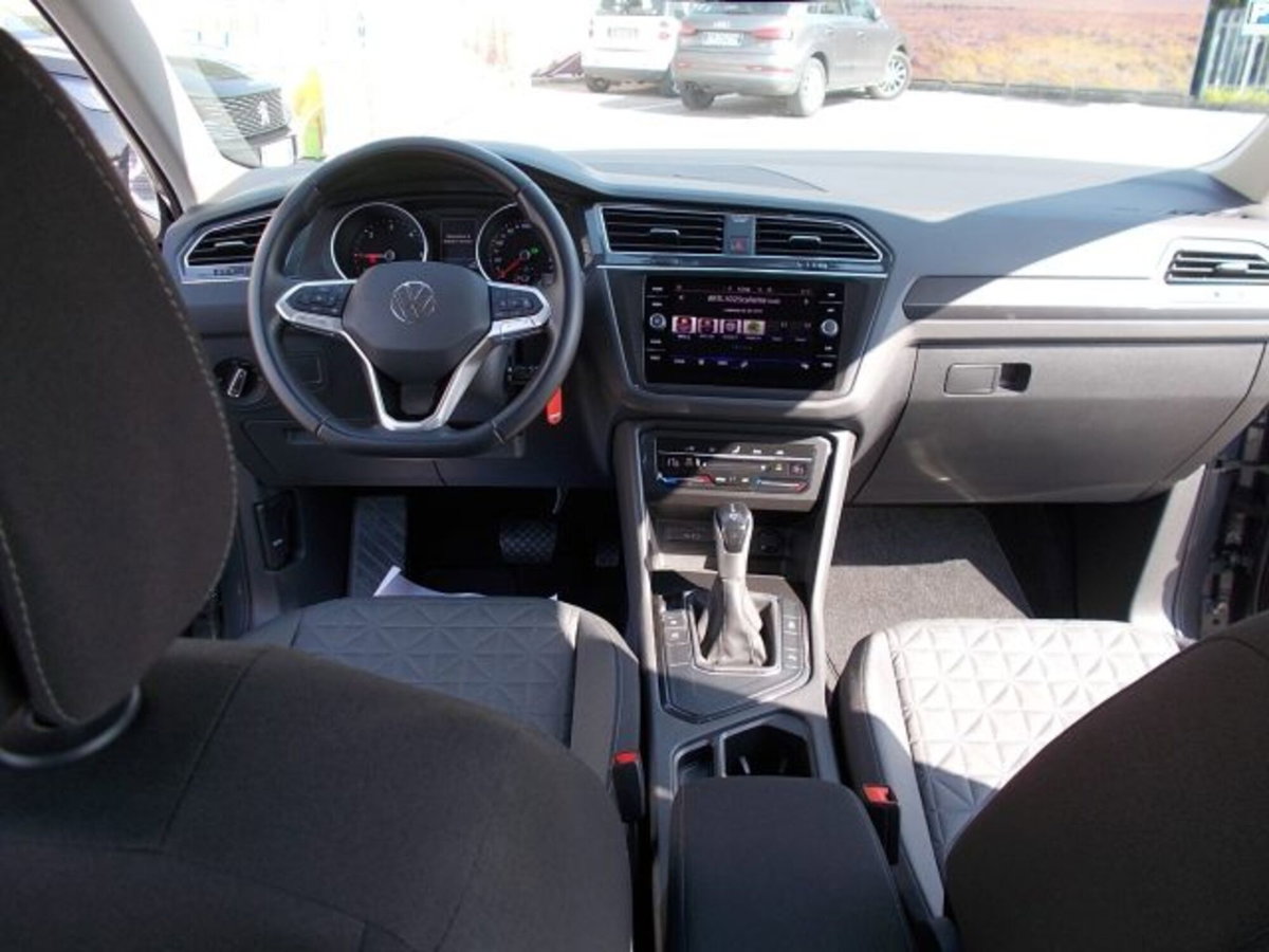 Volkswagen Tiguan 2.0 TDI 150 CV SCR DSG 4MOTION Life (13)