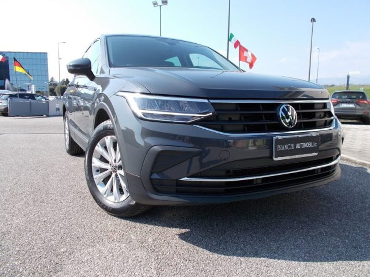 Volkswagen Tiguan 2.0 TDI 150 CV SCR DSG 4MOTION Life (2)