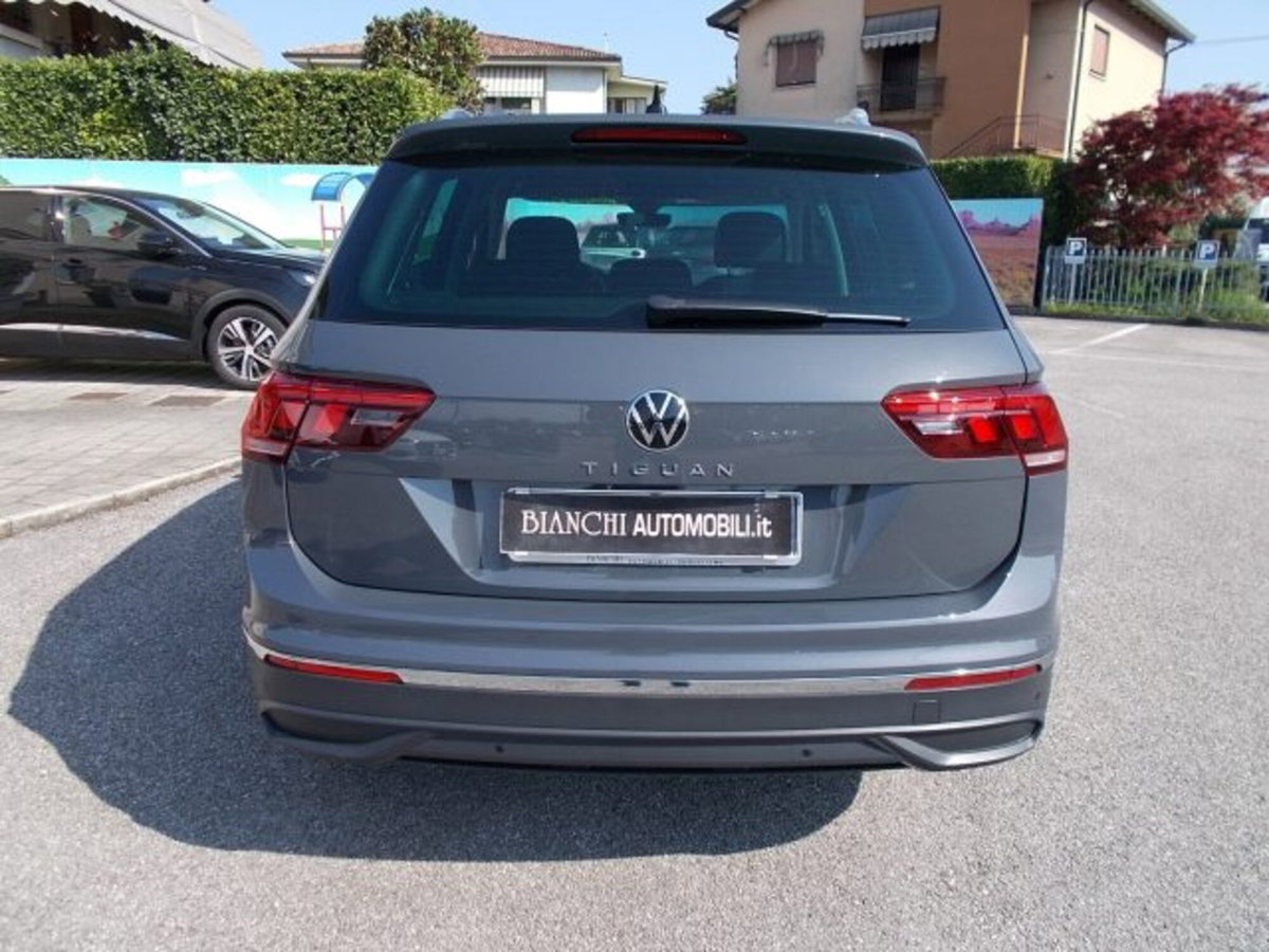 Volkswagen Tiguan 2.0 TDI 150 CV SCR DSG 4MOTION Life (6)