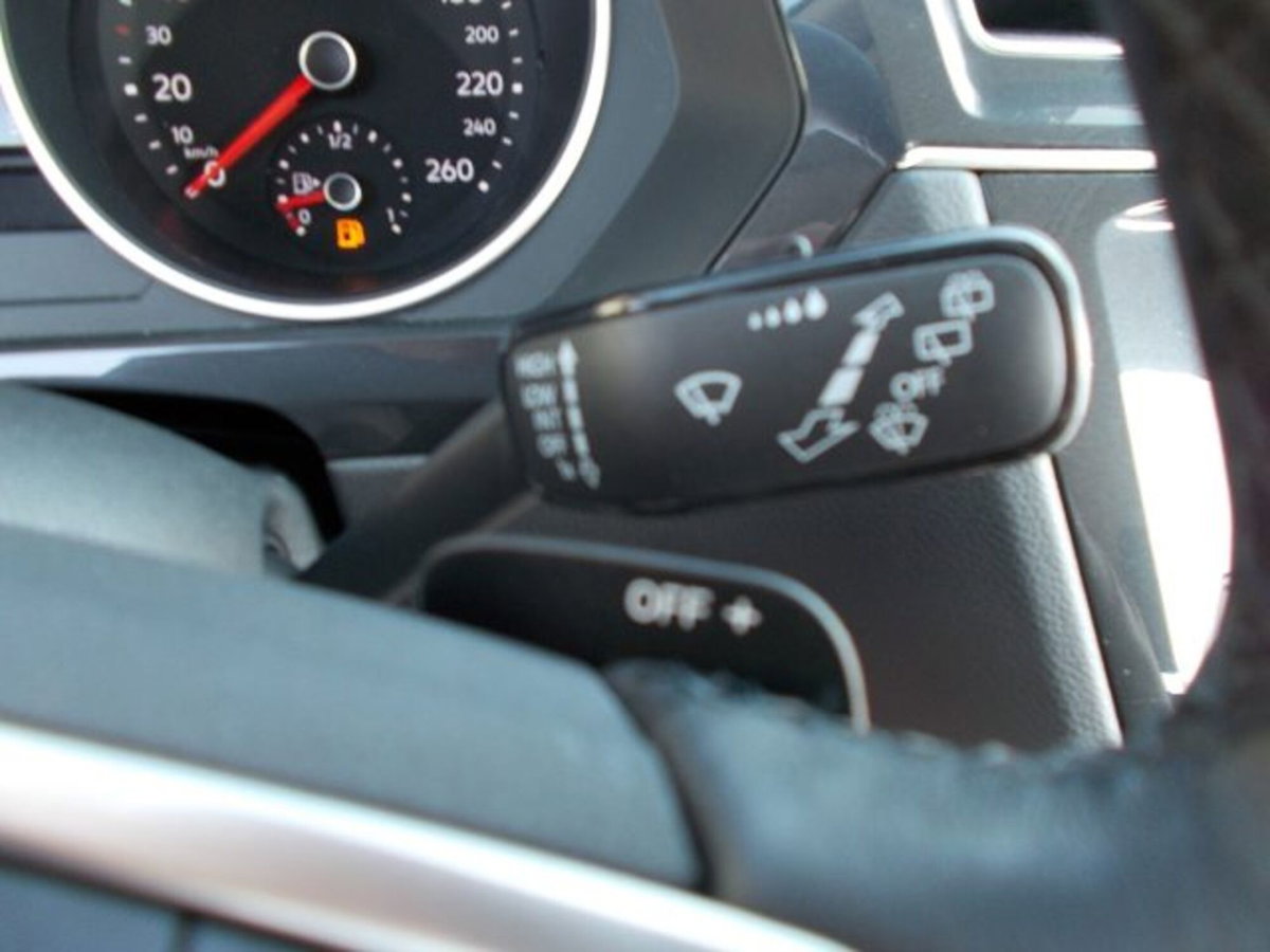 Volkswagen Tiguan 2.0 TDI 150 CV SCR DSG 4MOTION Life (9)
