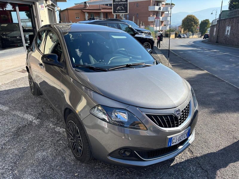 Lancia Ypsilon 1.0 FireFly 5 porte S&S Hybrid Silver Plus