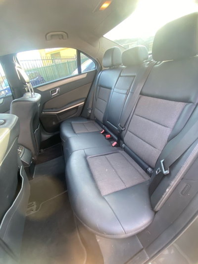 Mercedes-Benz Classe E 250 CDI BlueEFFICIENCY 4M. Avantgarde (16)