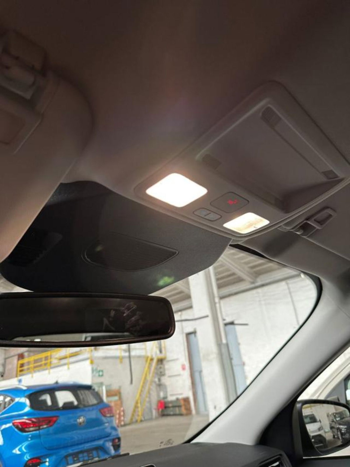 Ford Kuga 2.5 Plug In Hybrid 225 CV CVT 2WD (18)