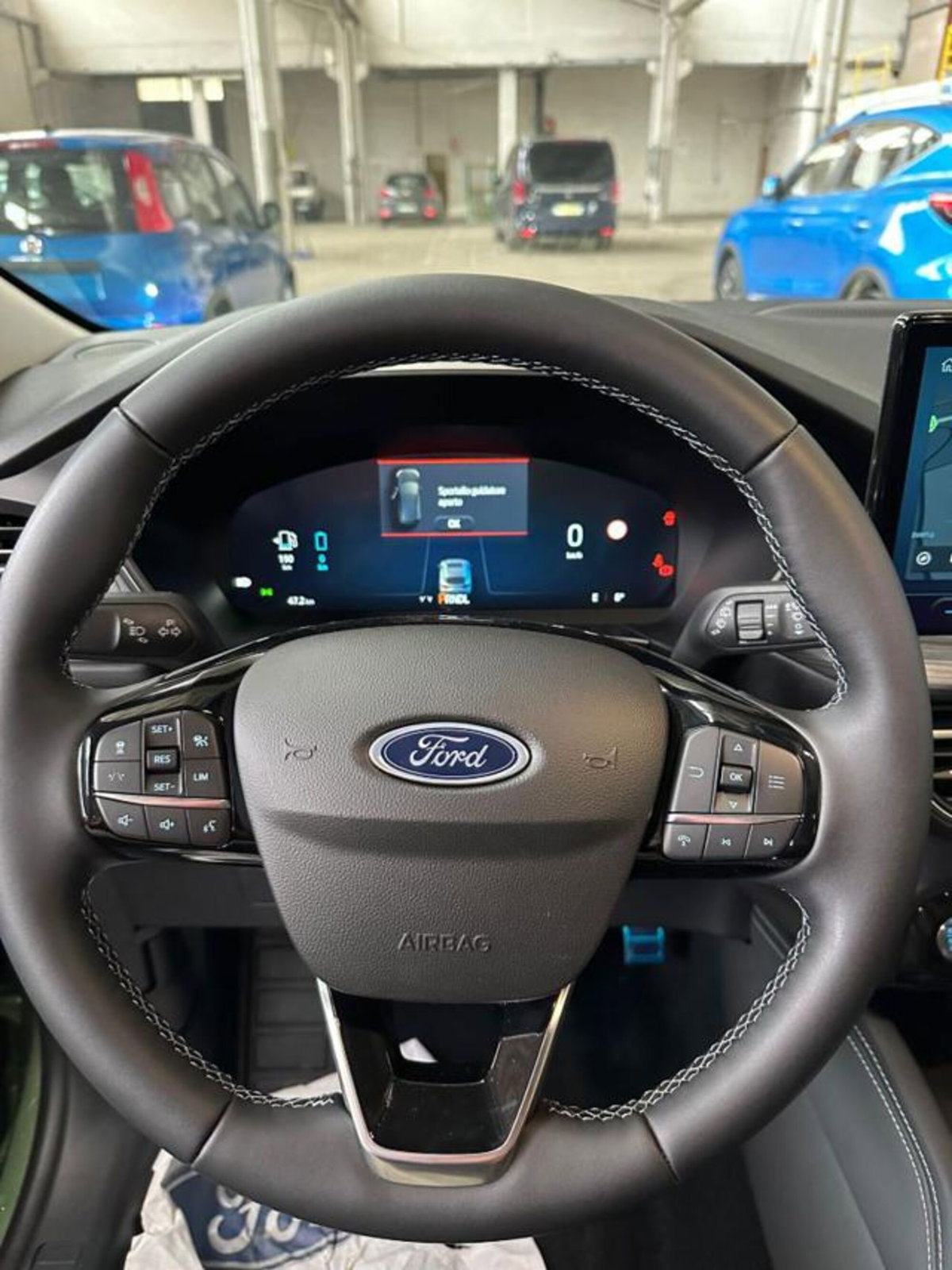 Ford Kuga 2.5 Plug In Hybrid 225 CV CVT 2WD (20)