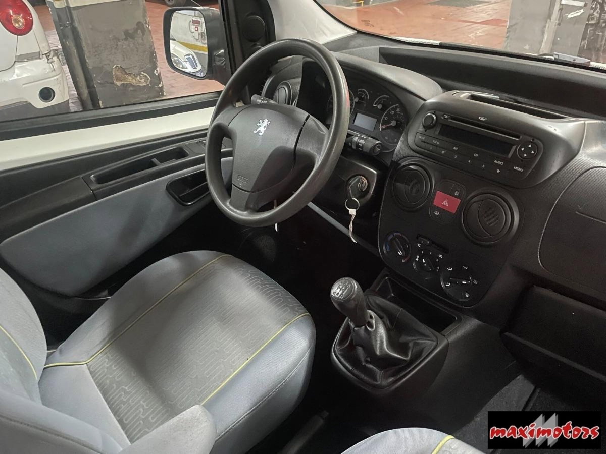 Peugeot Bipper 1.3 HDi 75 FAP Family (2)