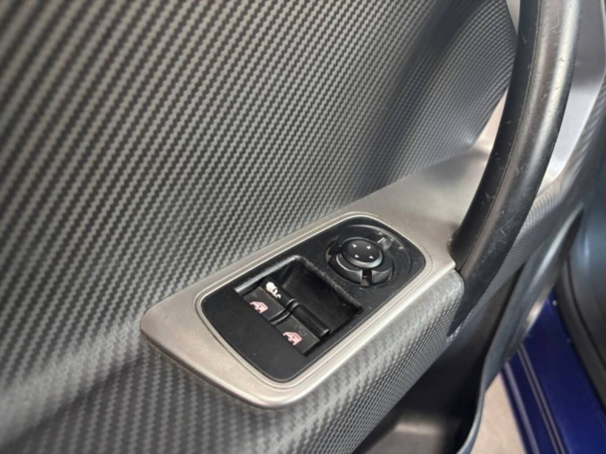 Alfa Romeo MiTo 1.3 JTDm 85 CV S&S Impression (9)