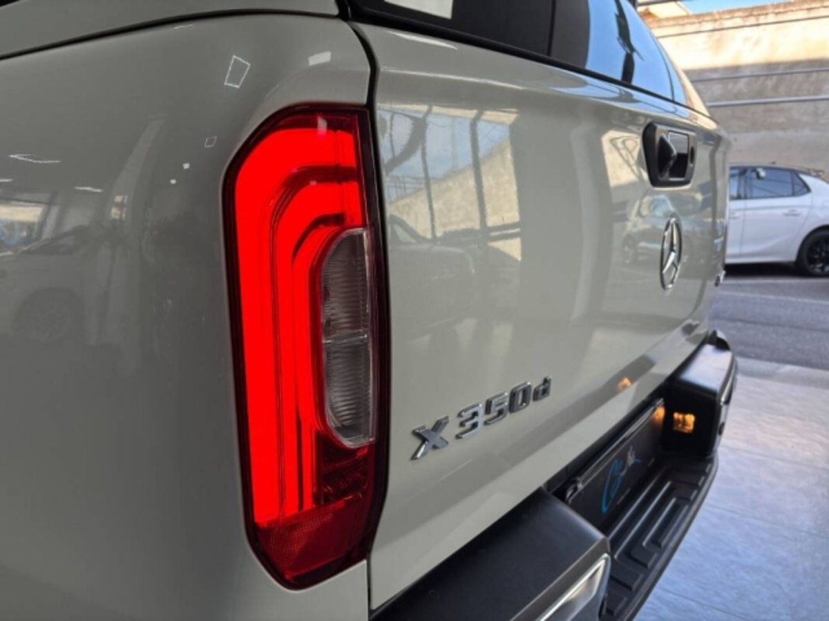 Mercedes-Benz Classe X Pick-up 350 d 4Matic Progressive (11)