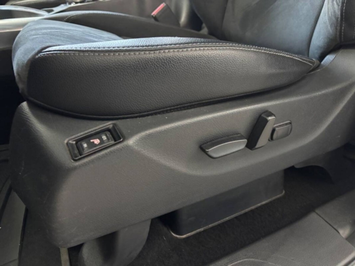 Mercedes-Benz Classe X Pick-up 350 d 4Matic Progressive (15)