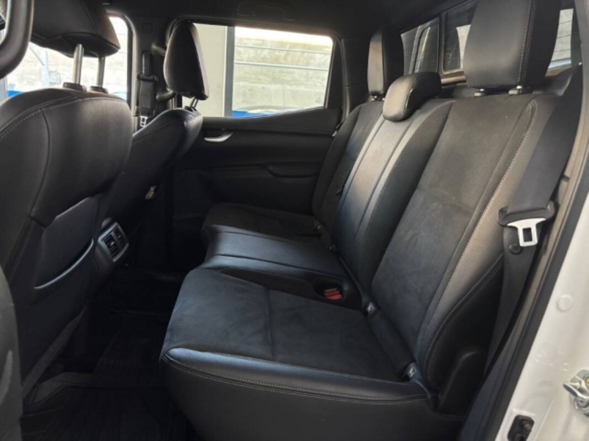 Mercedes-Benz Classe X Pick-up 350 d 4Matic Progressive (18)