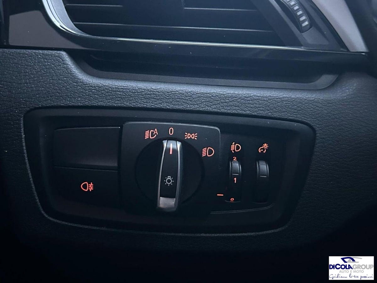 BMW X1 sDrive18d Advantage (13)