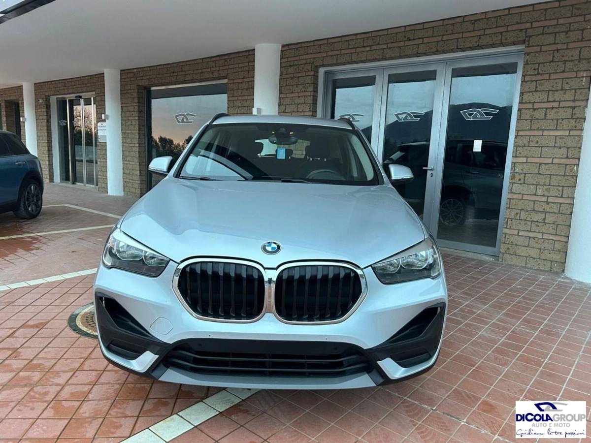 BMW X1 sDrive18d Advantage (2)