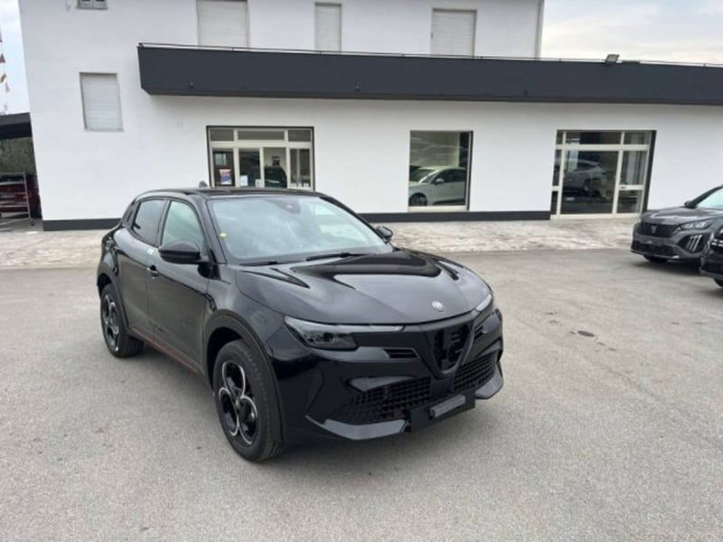 Alfa Romeo Junior 1.2 ibrida Speciale 145cv edct6