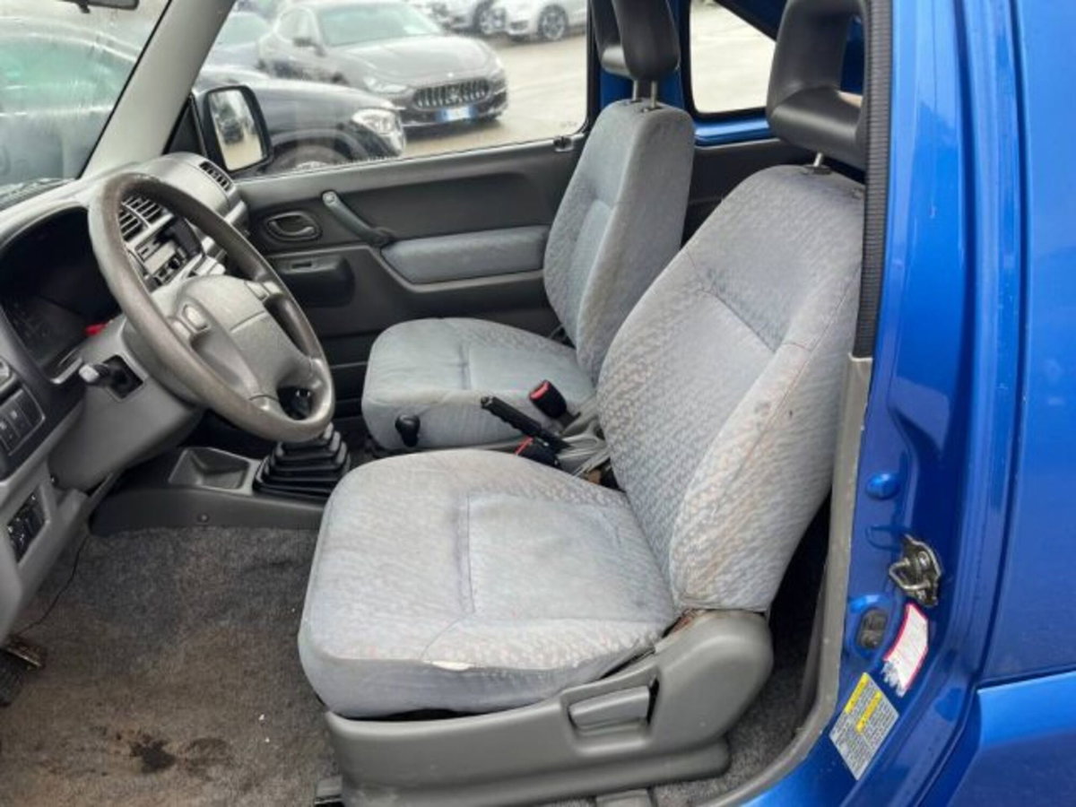 Suzuki Jimny 1.3i 16V cat 4WD JLX (12)