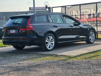 Volvo V60 B4 Geartronic R-design (4)