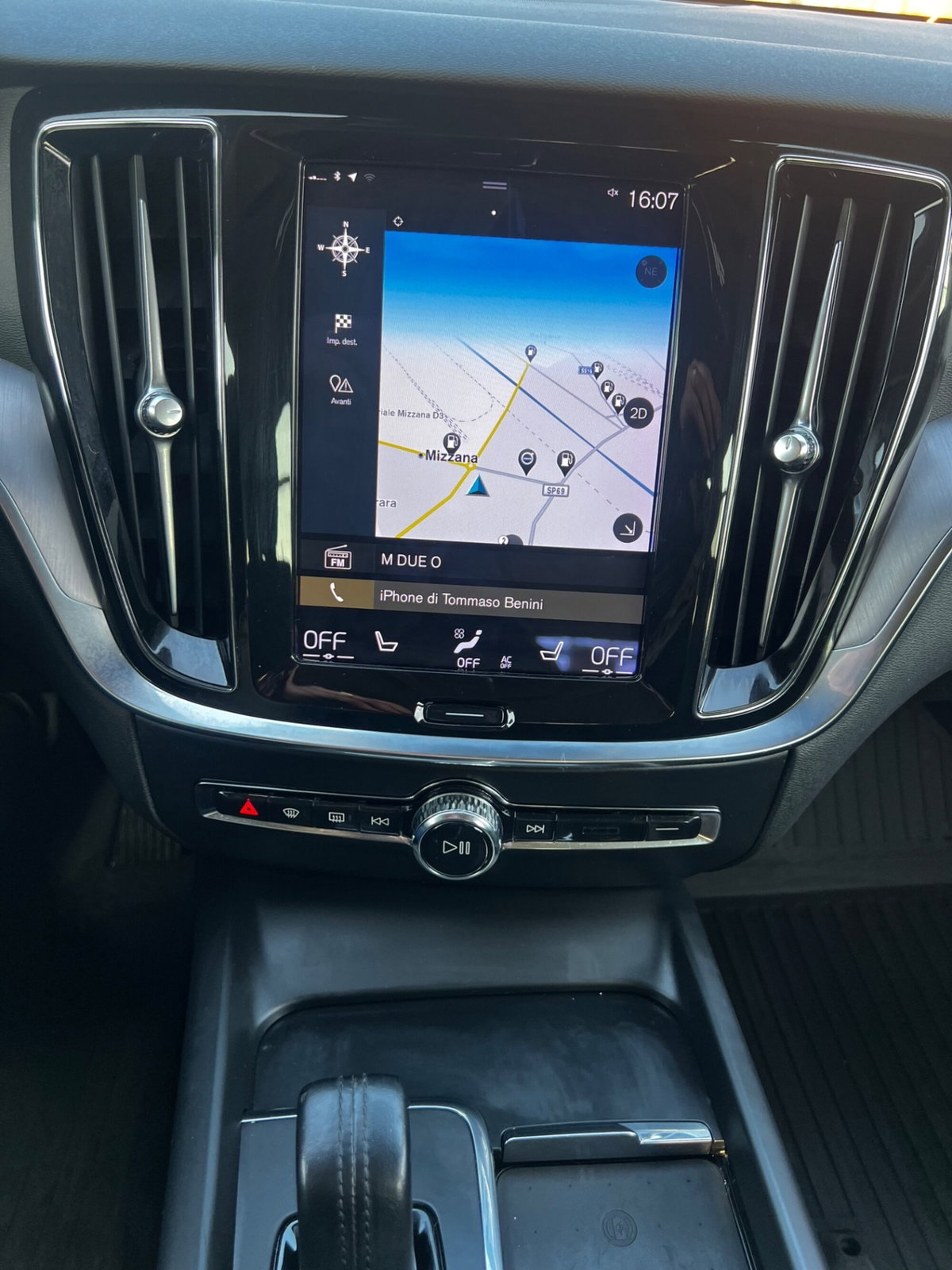 Volvo V60 B4 Geartronic R-design (9)