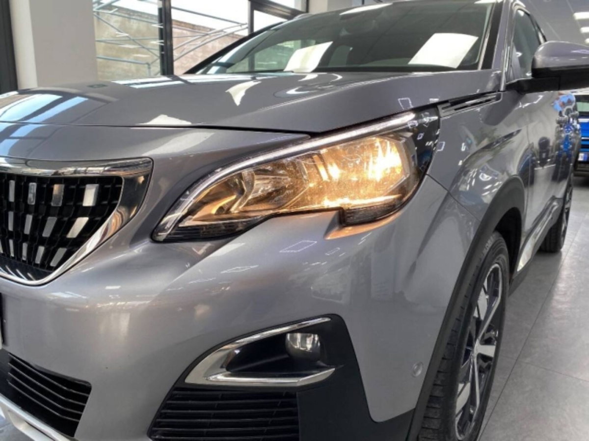 Peugeot 3008 BlueHDi 130 S&S EAT8 Active Business (8)
