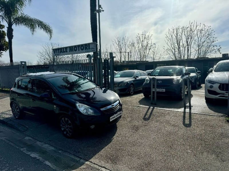 Opel Corsa 1.2 5 porte Cosmo