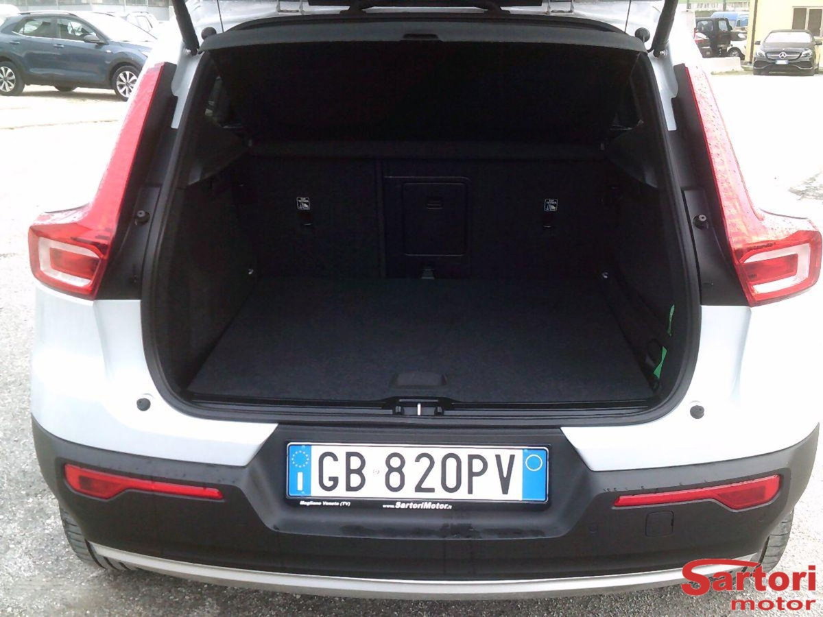 Volvo XC40 T5 Recharge Plug-in Hybrid automatico Core (12)