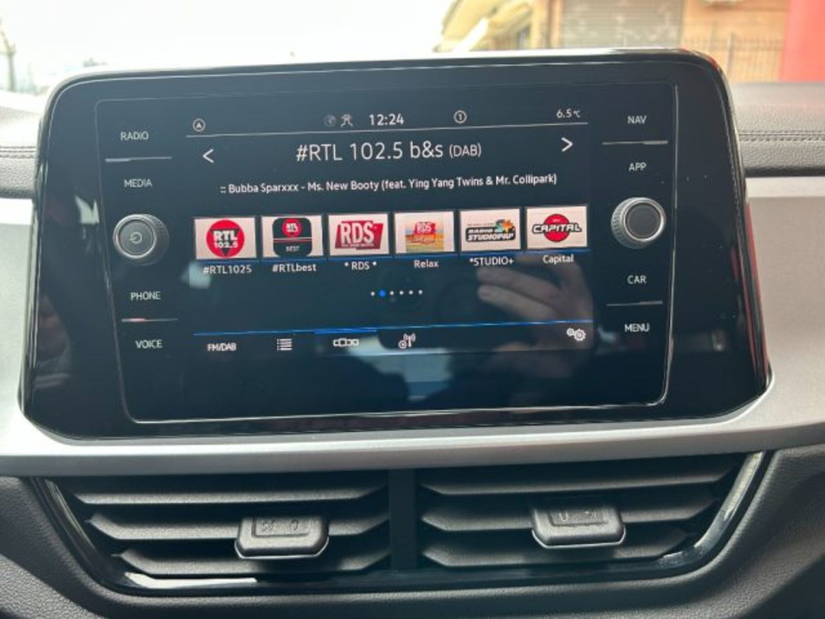Volkswagen T-Roc 2.0 tdi Life 150cv dsg (10)