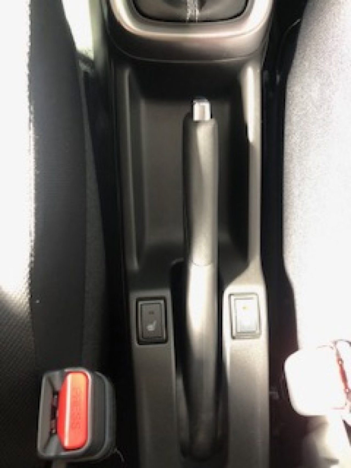 Suzuki Swift 1.2h Top 2wd cvt (12)