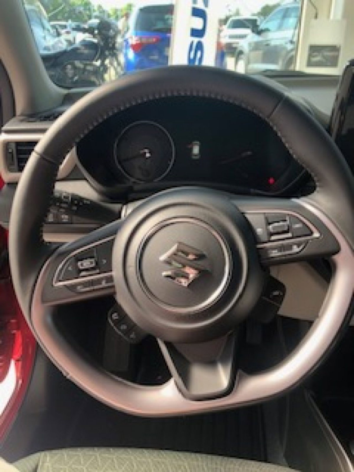 Suzuki Swift 1.2h Top 2wd cvt (13)