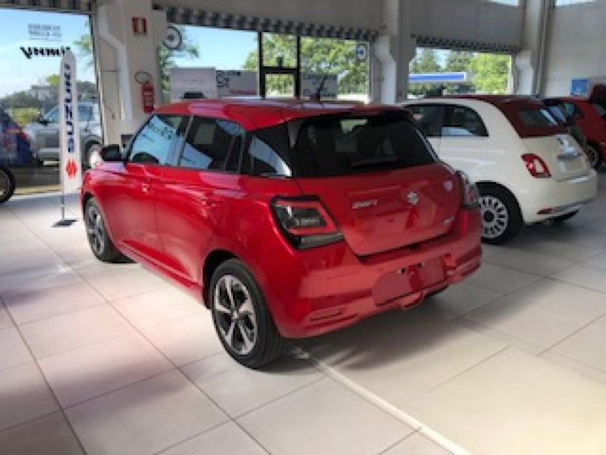 Suzuki Swift 1.2h Top 2wd cvt (7)