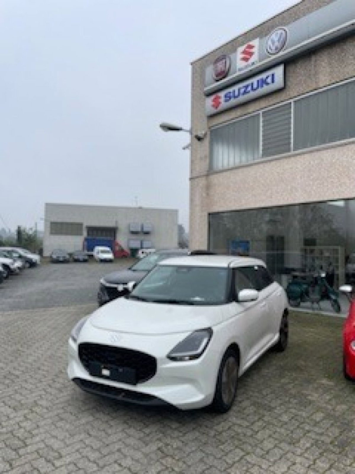 Suzuki Swift 1.2h Top 2wd (5)