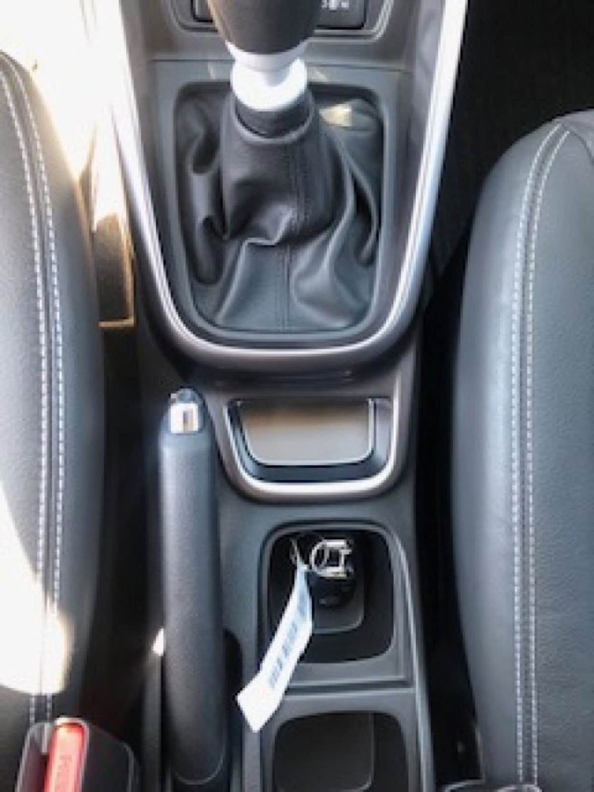 Suzuki Vitara 1.4h Top 2wd 110cv (12)