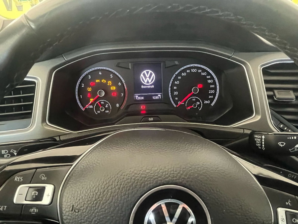 Volkswagen T-Roc 1.5 TSI ACT DSG Business BlueMotion Technology (12)