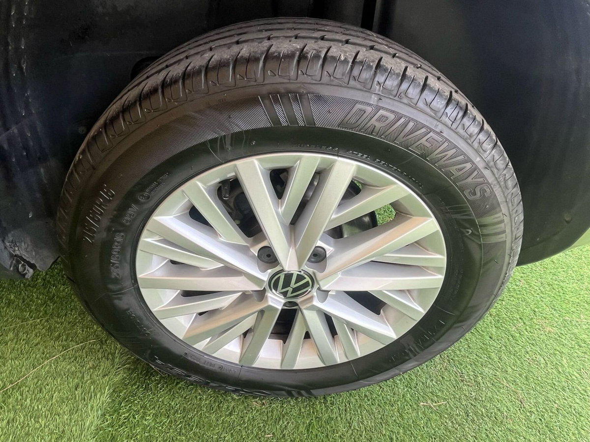 Volkswagen T-Roc 1.5 TSI ACT DSG Business BlueMotion Technology (13)