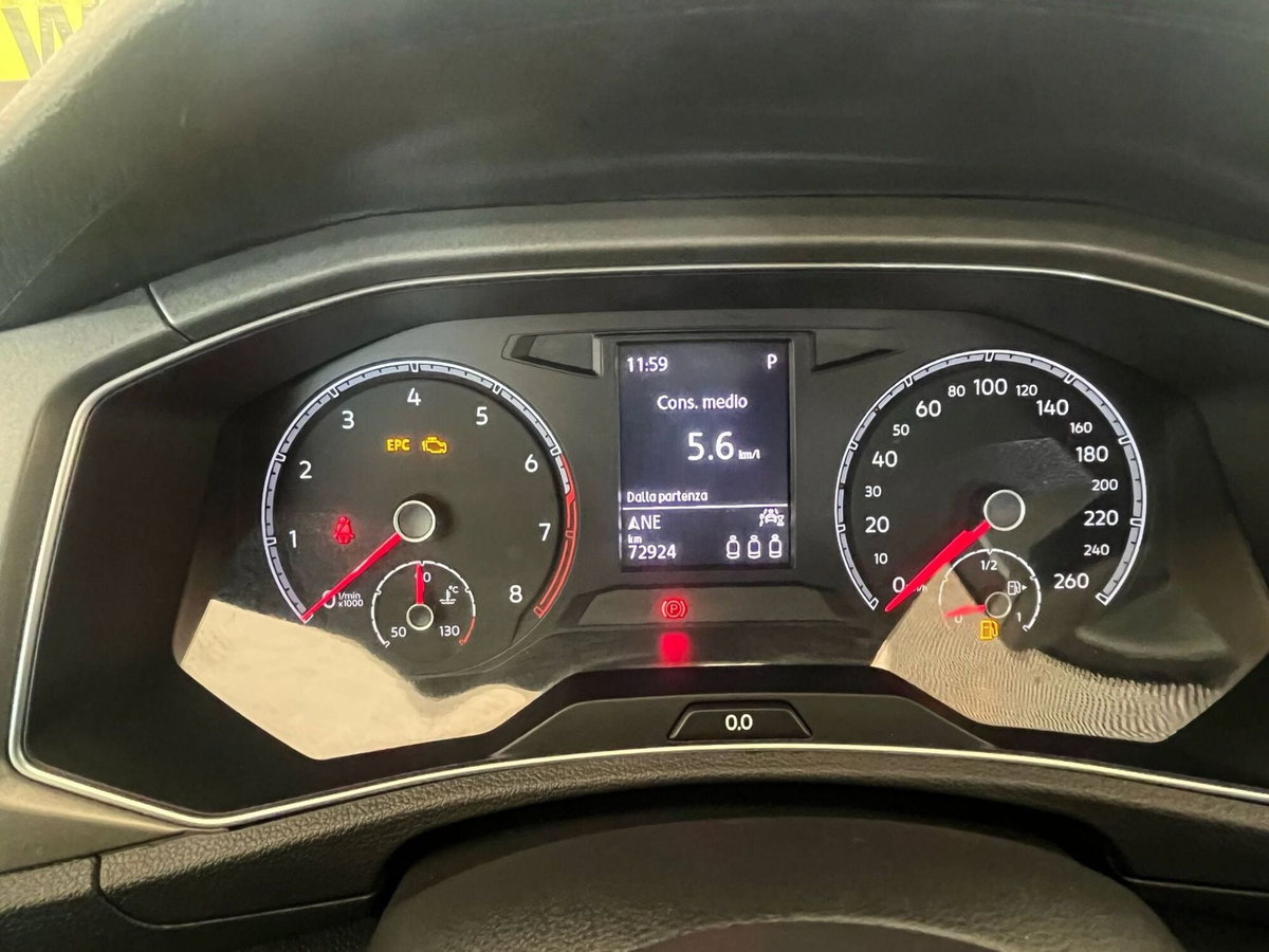 Volkswagen T-Roc 1.5 TSI ACT DSG Business BlueMotion Technology (7)