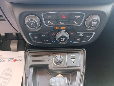 Jeep Compass 1.6 Multijet II 2WD Limited (11)