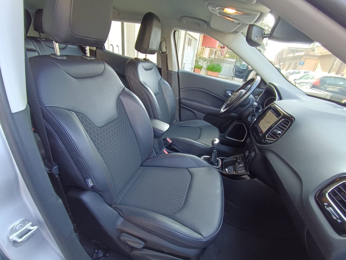 Jeep Compass 1.6 Multijet II 2WD Limited (20)